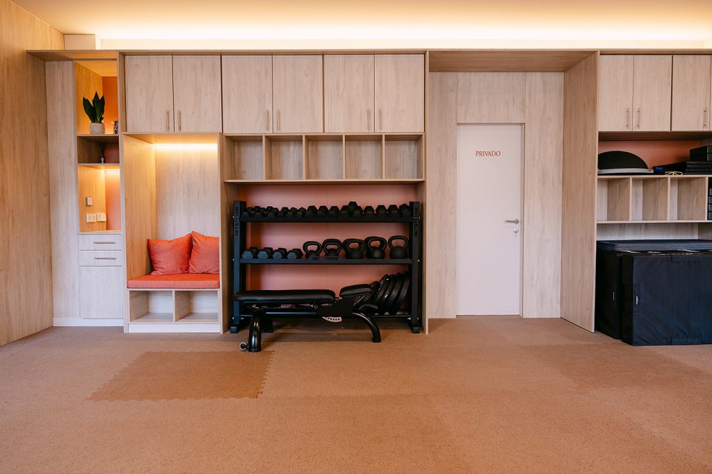 Espacio Multifuncional donde se imparten clases de yoga, talleres y ejercicios aeróbicos y de suelo pélvico 2.